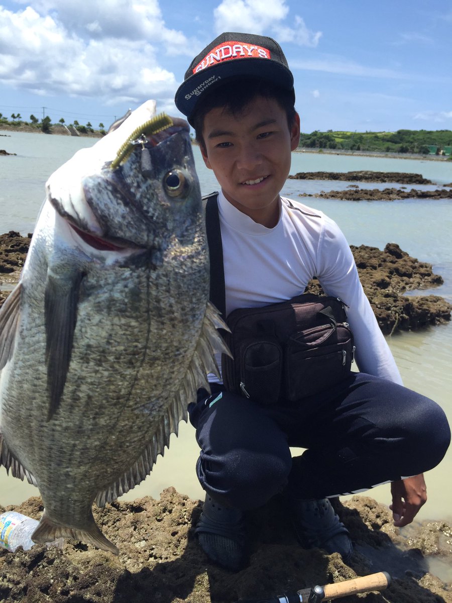 新垣 陸 Riku Arakaki 沖縄でルアー釣りをしています 主にチヌを本命として頑張ってます 色々な人釣りをやっている人と知り合いたいので できればrtお願いします