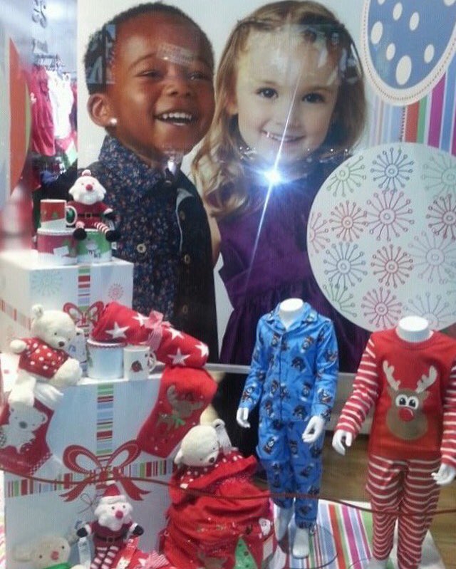 MilesandMia's tweet photo. #FBF Christmas is coming ๐๐พโ๏ธ๐๐๐#4weekstogo #misformodel #childrensbook #booksforchristmas https://t.co/XLlNhwEjEp