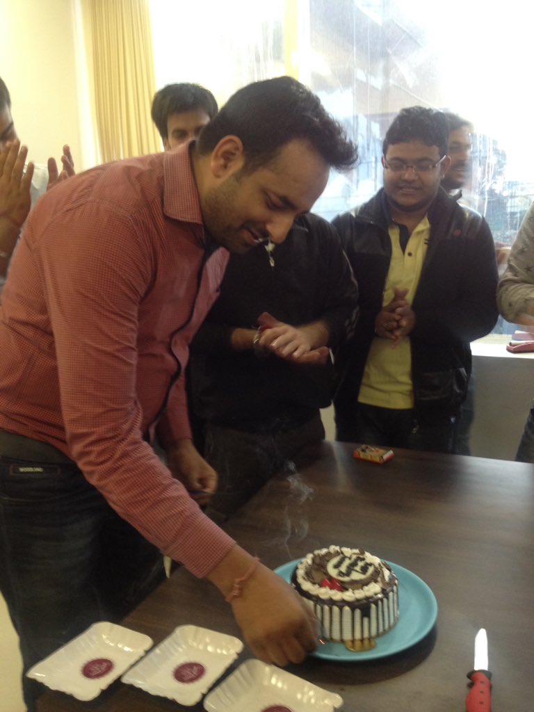 kareermatrix's tweet photo. Wishing you a totally carefree, special day. May you have another year of great accomplishments.🎉 Happy Bday Boss @tarunkrtyagi 🎂🎊🎈🎁 https://t.co/oJAFkaRRpd