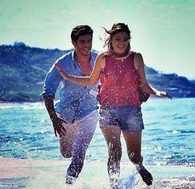 MuratHayat_'s tweet photo. Yarın günlerden #AşkLaftanAnlamaz #MurHay https://t.co/r6sBT2yyHH