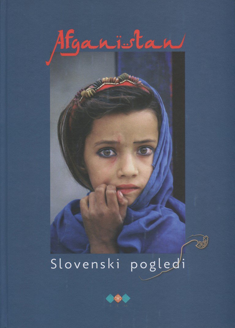 SEM_MUZEJ's tweet photo. Knjiga Afganistan – slovenski pogledi obsega 28 zgodb Slovenk in Slovencev o njihovi osebni izkušnji Afganistana...  https://t.co/d6tTOtHXA1 https://t.co/S40WpSLizz