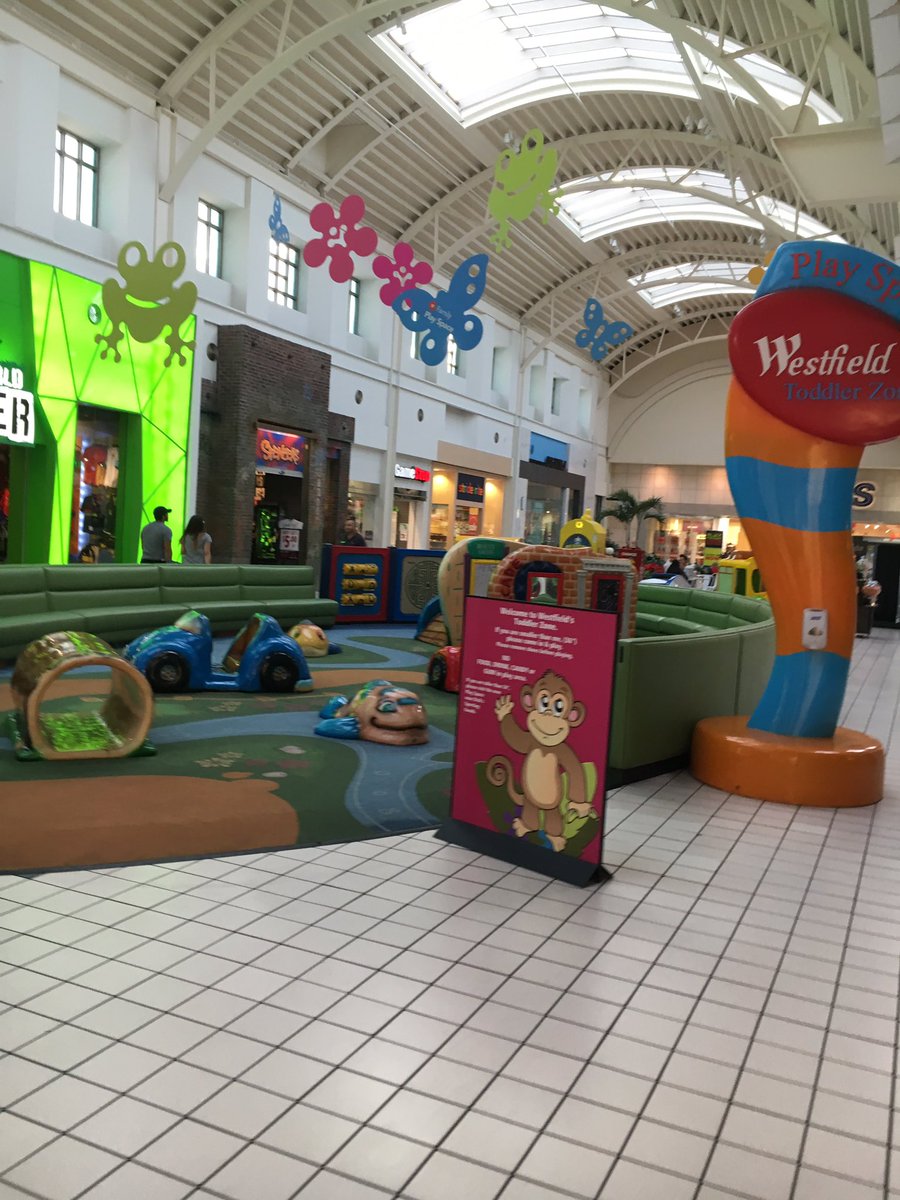 Alli Knothe On Twitter It S Quiet At The Westfield Brandon Mall Shoppers Reporting Little If Any Wait Times Were In And Out Within 1hr Blackfriday Tbtimesbiz Https T Co 3tyvxdr3qw
