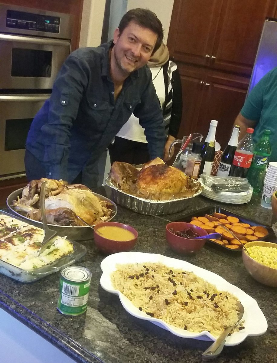 HoulihanActor's tweet photo. Happy Thanksgiving from San Diego! :) x #sandiego #Yum #food #family #BritishInLA #lalaland #California #BritishActor https://t.co/dWYC1Orhvh