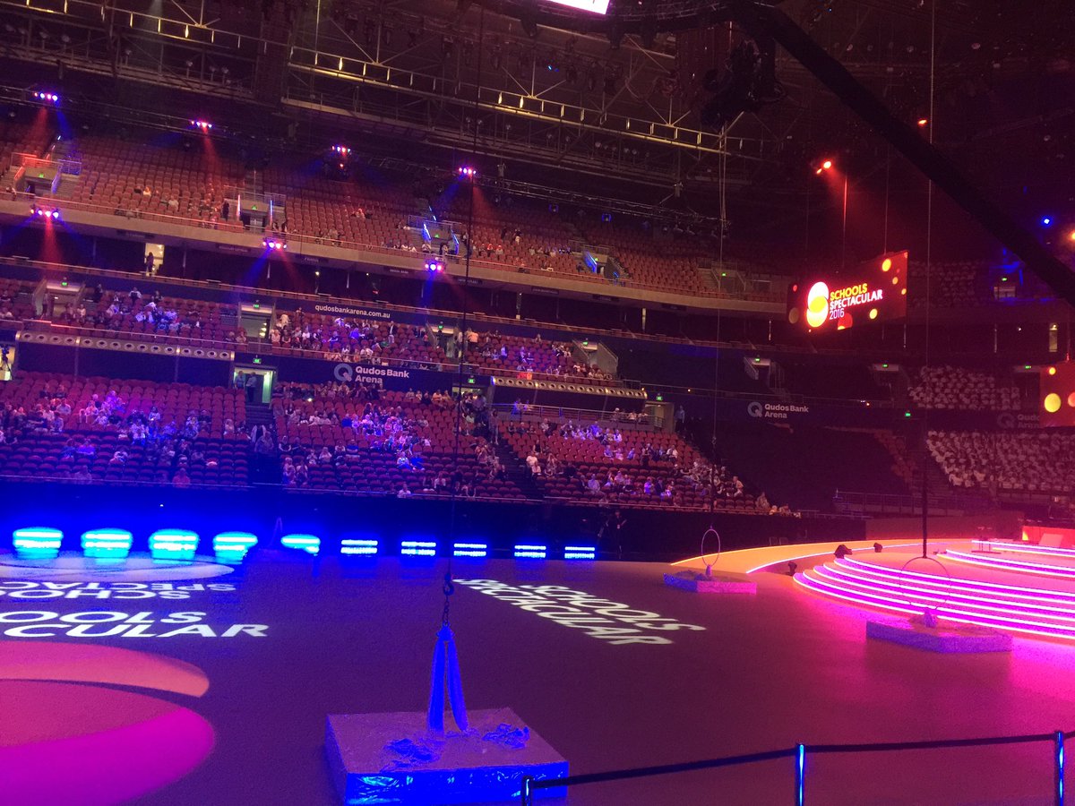 HelenMorgani's tweet photo. Thanks @stamatakakos best seats in the house! #spec2016 https://t.co/V9IjhVWFj0
