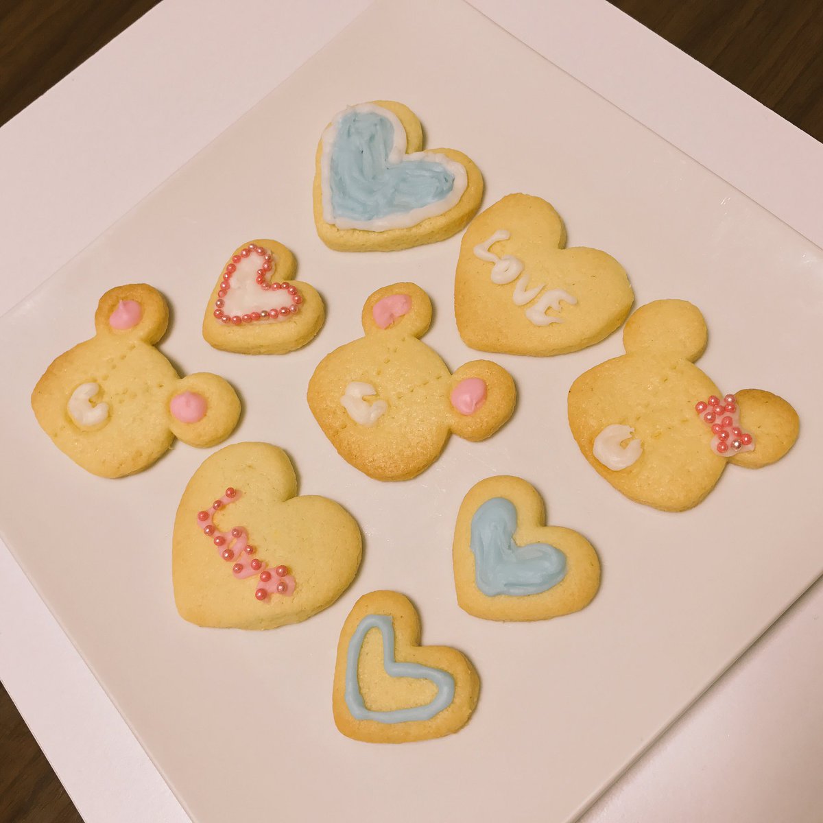 ট ইট র M1r0r1 共立食品株式会社様からいただいた アイシングクッキーが楽しめる手作り用のセット で 初めてアイシングクッキーを子供と一緒に作ってみました 初めてなので 不慣れなとこもありますが とても楽しかったです 美味しかったです 共立