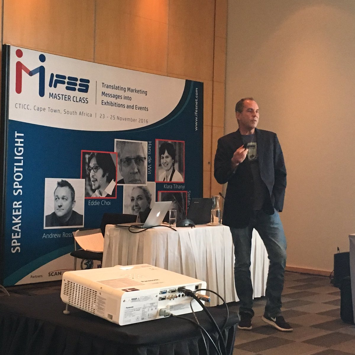 TheEventAfrica's tweet photo. Design every aspect of your stand to achieve sustainability, Paul Hugo of @ScanDisplay #ifesmasterclass https://t.co/nYvgcDnGZv