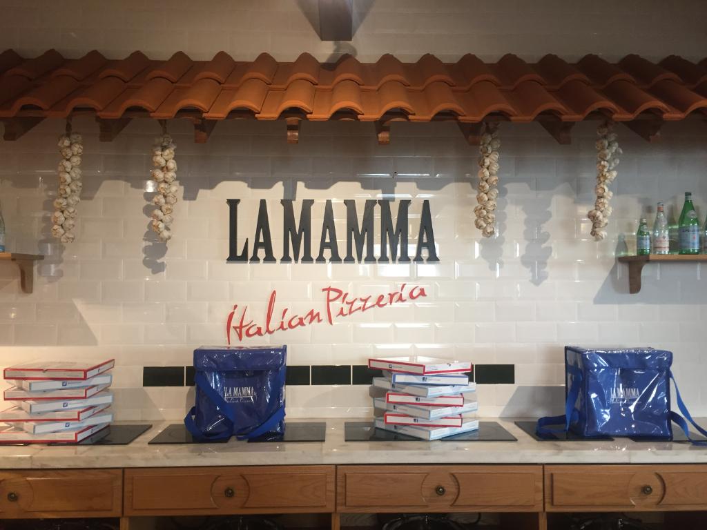 fourpointkuwait's tweet photo. Happy Weekend! Enjoy the authentic taste of Italian cuisine with fresh pizzas and pastas at #lamammapizzeria #fourpointsKuwait https://t.co/rmjc7RVQvF