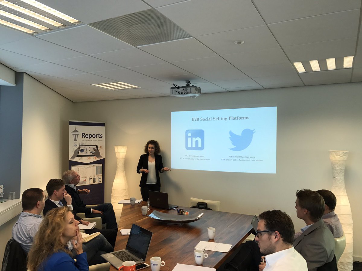 Reportsbv's tweet photo. Inspirerende social selling sessie van @EmiliaBurlita deze ochtend! #socialselling #workshop https://t.co/0RAmAX0CFs