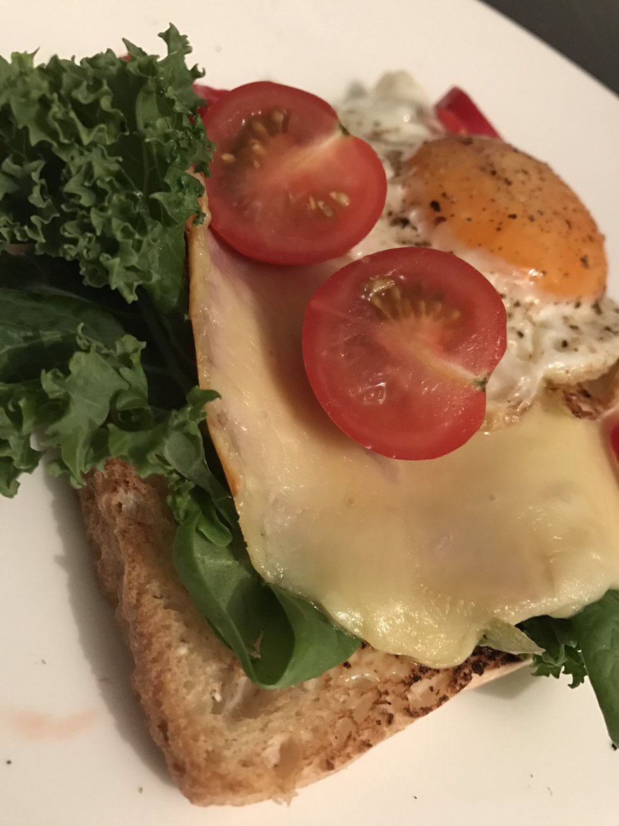 BirinsBruno's tweet photo. #breakfast https://t.co/1iKsbyu86m