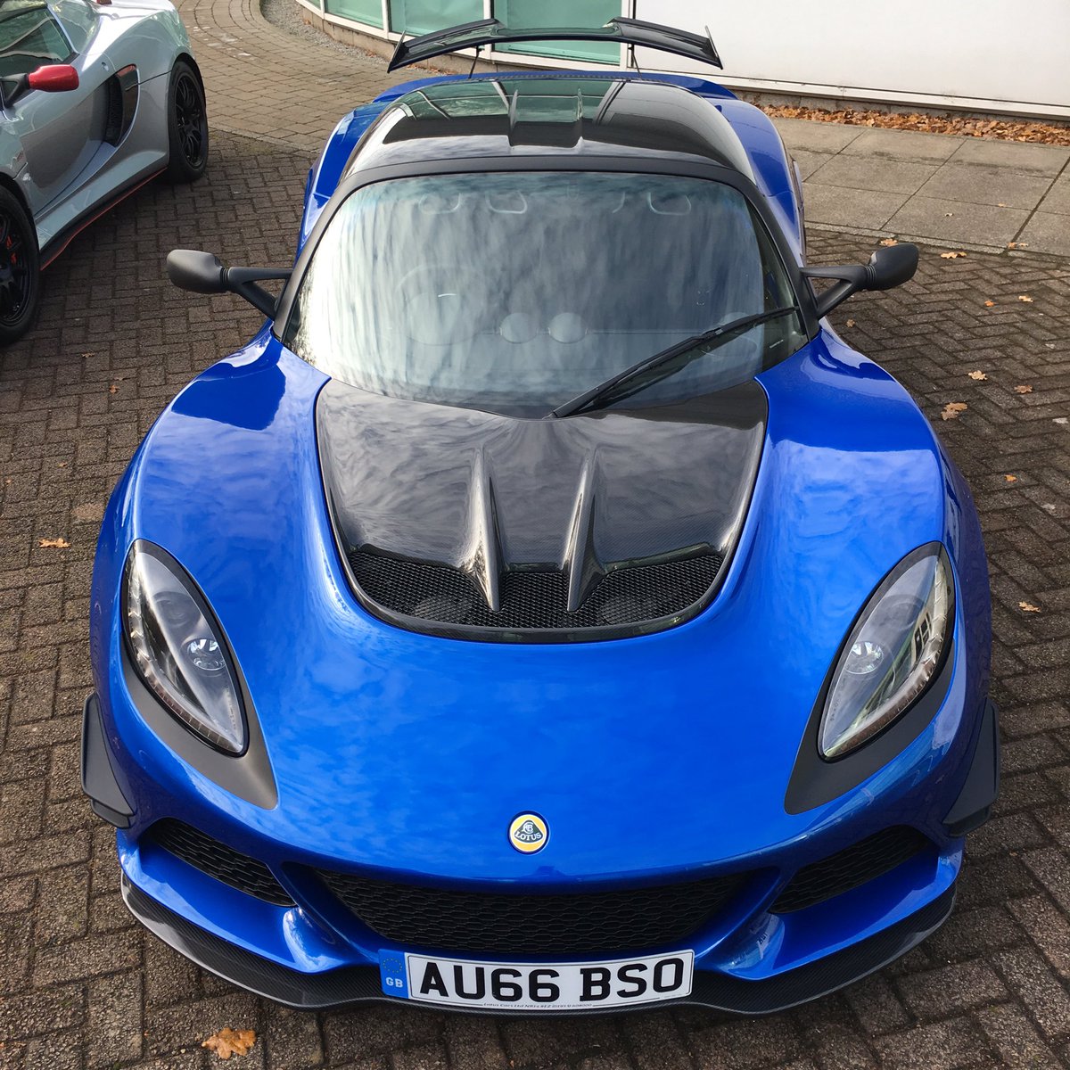 ClubLotusFrance's tweet photo. La nouvelle Lotus Exige Sport 380 sous différentes teintes à Hethel #exige380
Crédit Photos @laurentchev @grouplotusplc @ClubLotusFrance https://t.co/IEGBENiJcF
