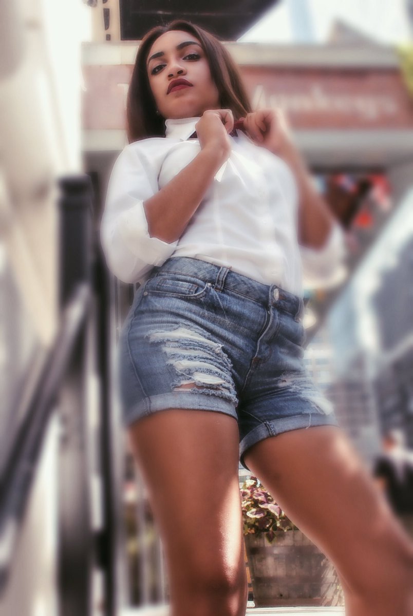 okinakatsu's tweet photo. @dannie__xo  x 📷 @ZuesAllOver #creativefacesmodels  #nyfw  #models #NewYork #creative #faces #vice #yumestay3 https://t.co/P5JA6B9Joa