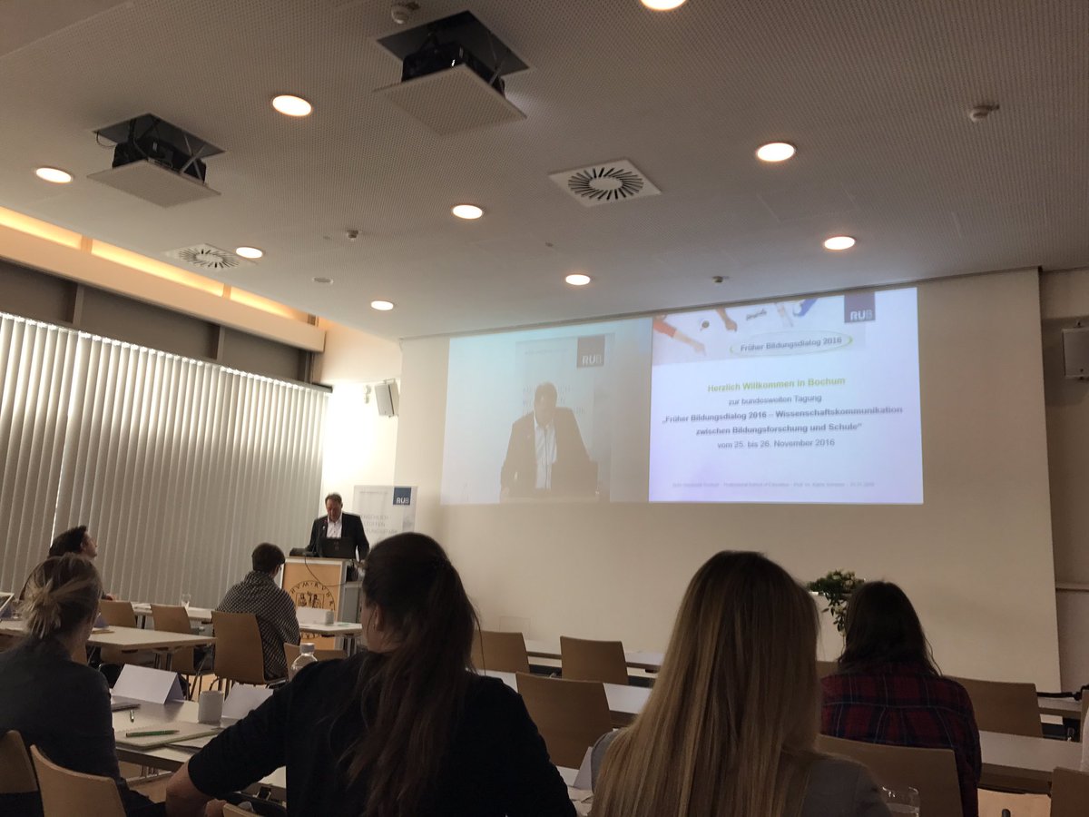 YannicSteffens's tweet photo. Jetzt beim Frühen Bildungsdialog 2016 in Bochum #fbd2016 https://t.co/6qWgOjWqf4 https://t.co/SkWzeWvJ1e