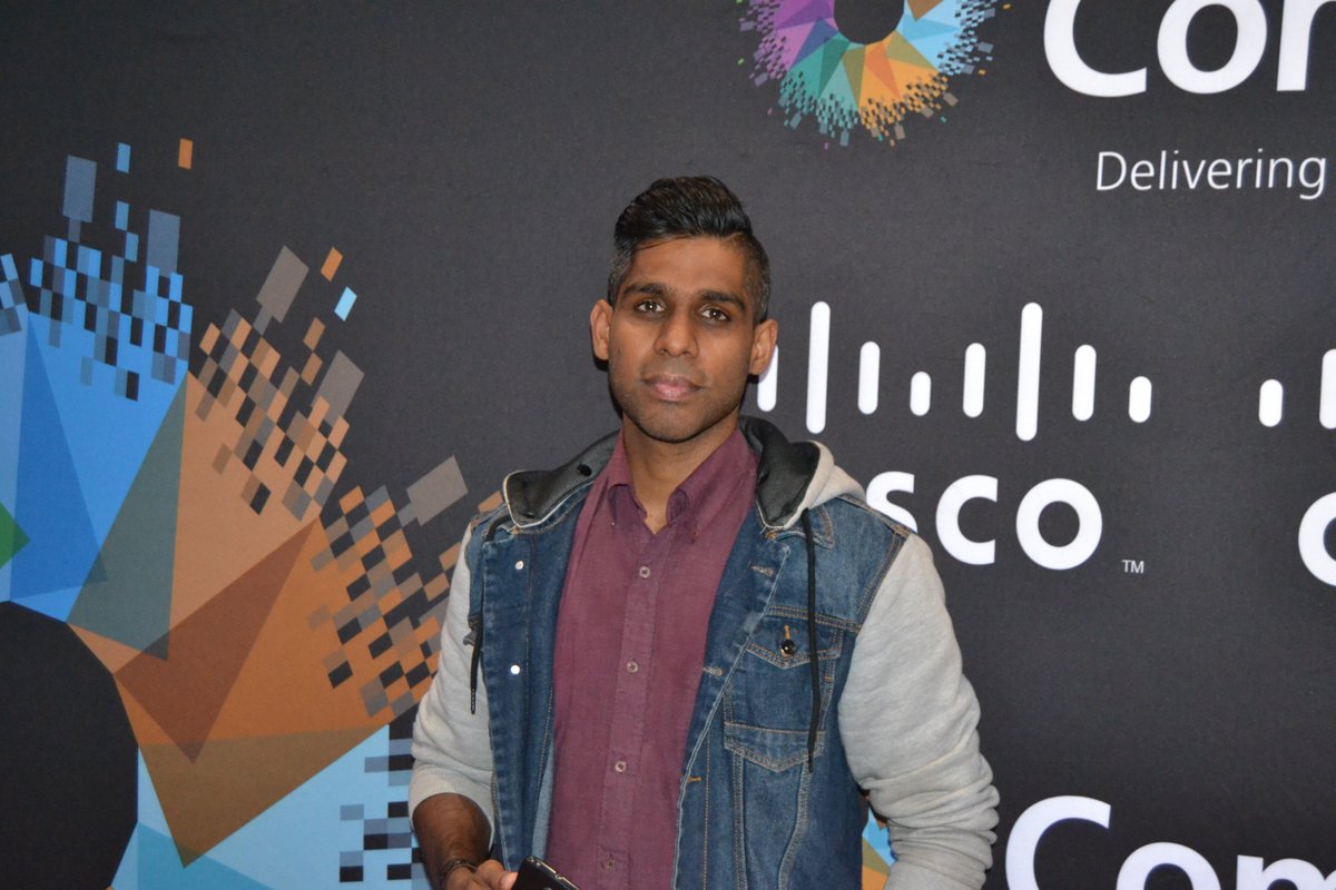 IvanizaCdA's tweet photo. Customers enjoyed the evening with a Movie Premier,  Red carpet and #CiscoSecurity Focus #paparazzi #IsYourPopcornSecure https://t.co/MCfpNO5nV7