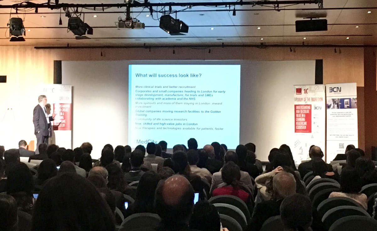 CapitalCellNet's tweet image. En el #ForumBioRegion de @biocat_es En este momento, Simon Howell de @MedCityHQ