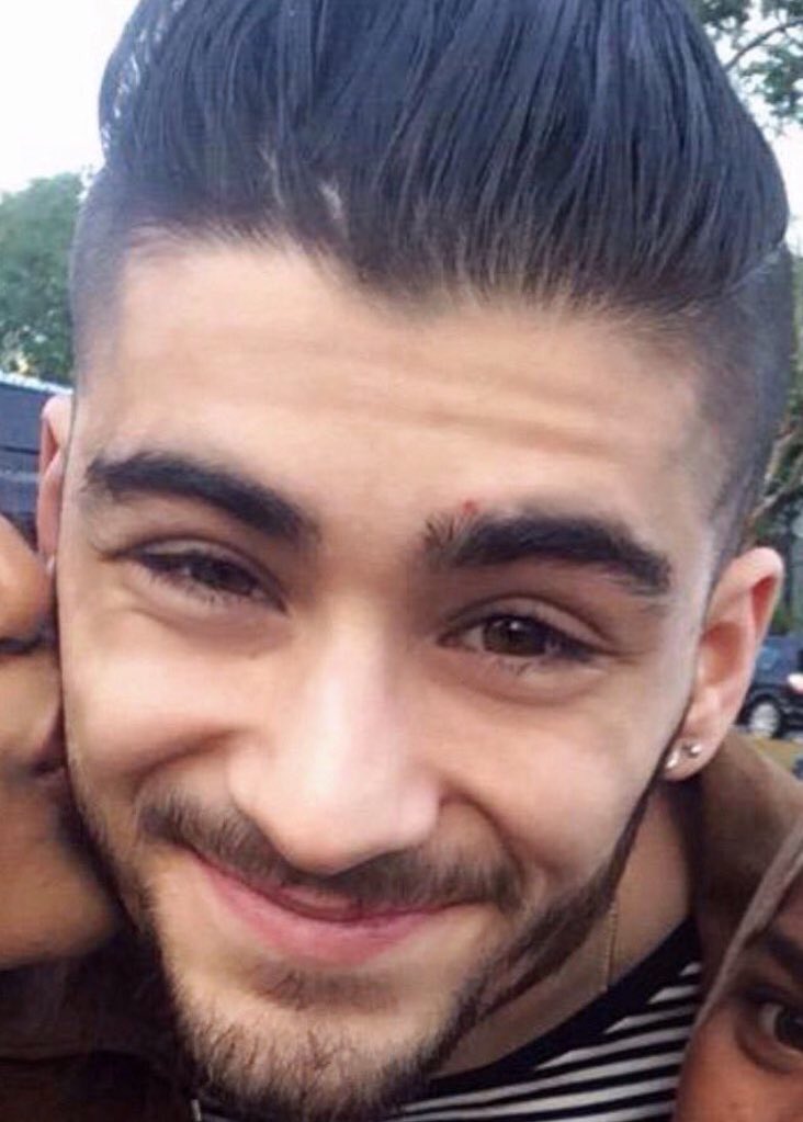 zaynftbae's tweet photo. my sugarplum https://t.co/thG4hg9Ivd