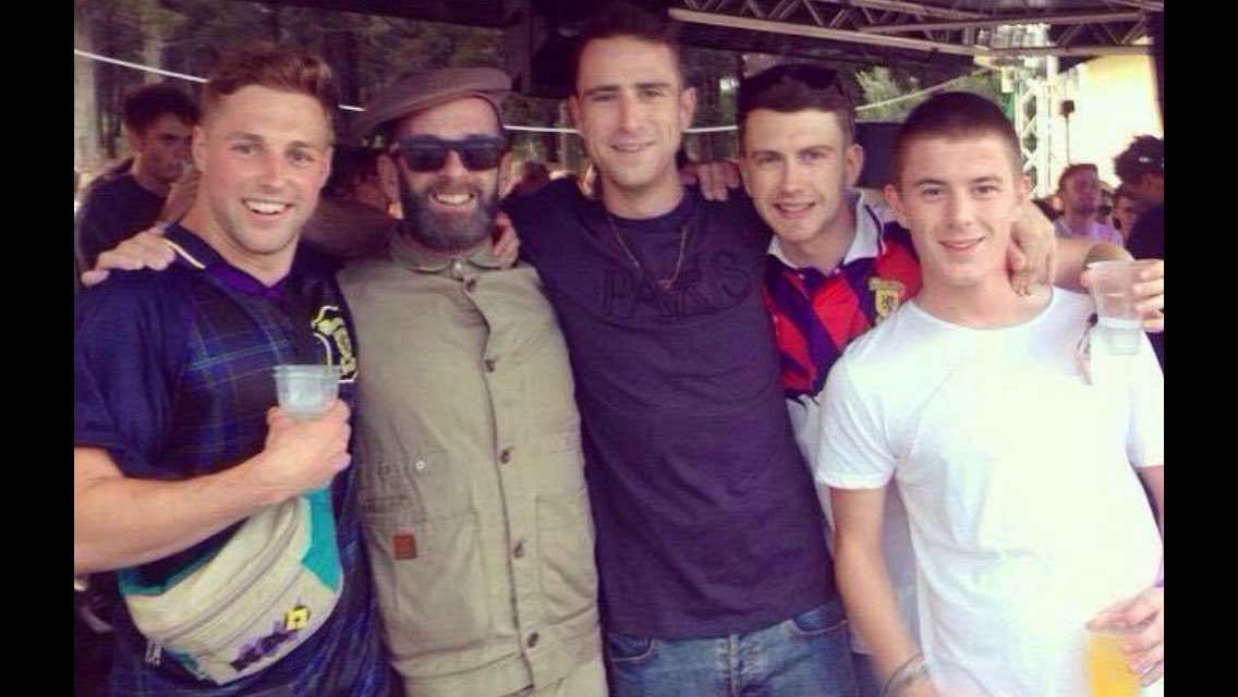 chriskid23's tweet photo. @jackmaster the boys have fallen on hard times. Bring back the good times with a couple a guesties if ya can boss. #brokescottishcuntsinaus https://t.co/V2c6rxhYoA