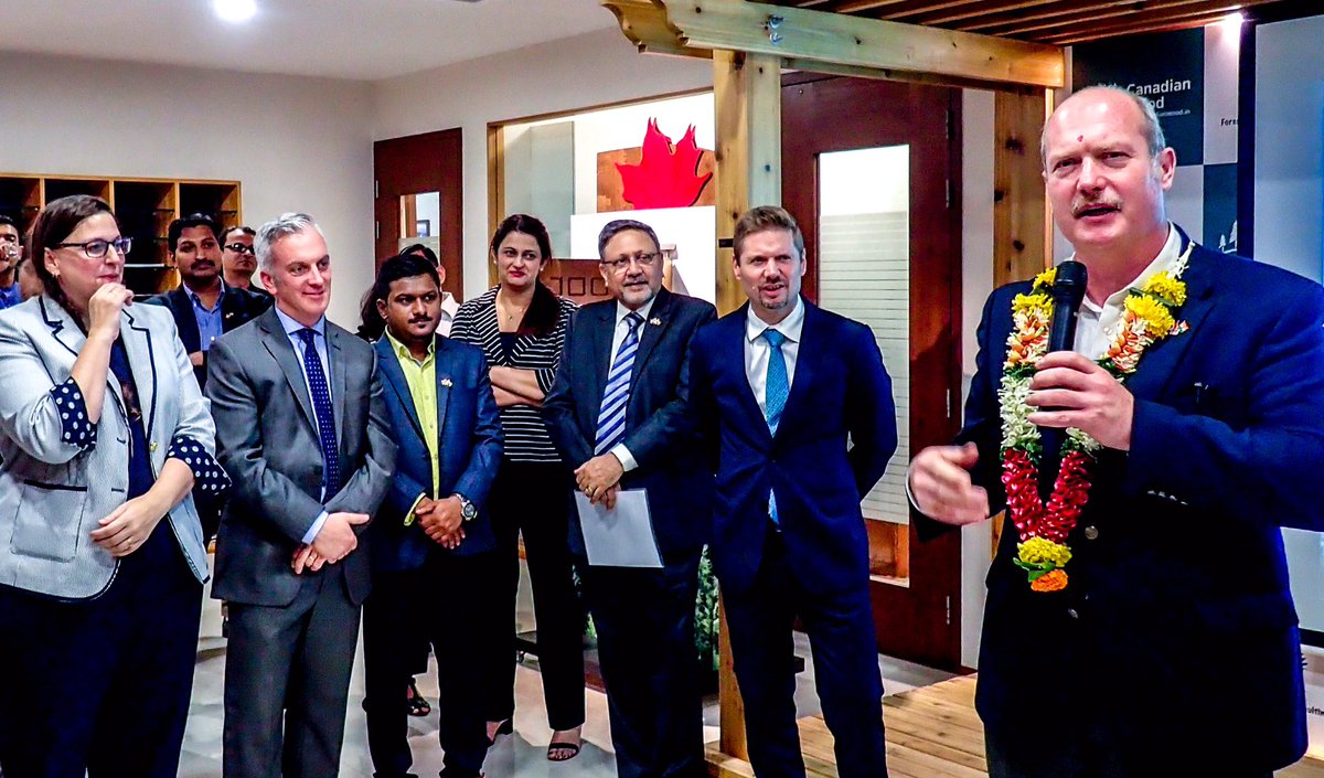 Photos from recent Minister de Jong's recent visit to Mumbai. Photos by me.  <a href="/Jordan_J_Reeves/">Jordan Reeves</a>