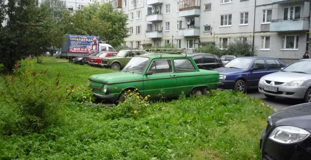 UINCAR's tweet photo. Камеры Подмосковья начнут штрафовать за парковку на газонах https://t.co/zO7URRJ65G #Авто #Auto #Cars https://t.co/x57PbEKX60