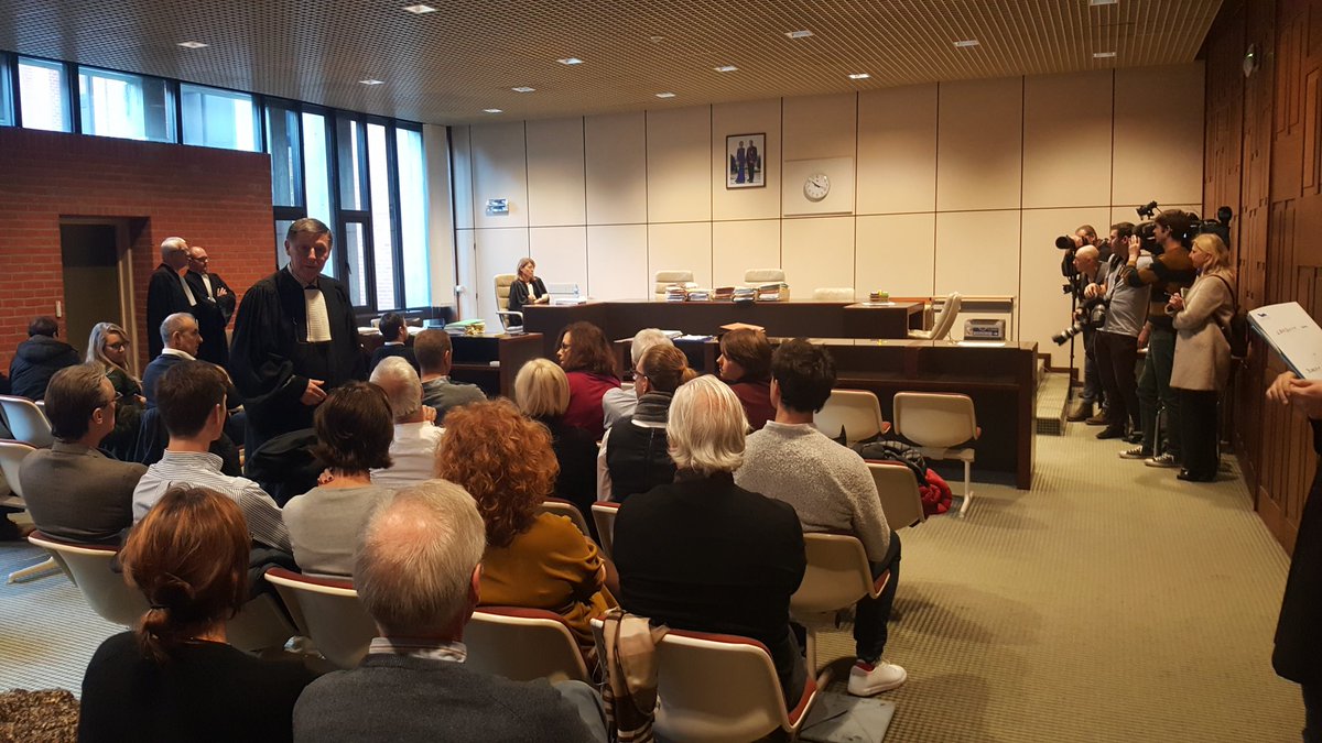 ArneFranck's tweet photo. Eerste gecorrectionaliseerde moordzaak in rechtbank #Brugge van start @Nieuwsblad_be https://t.co/pzzn5pG6Xx