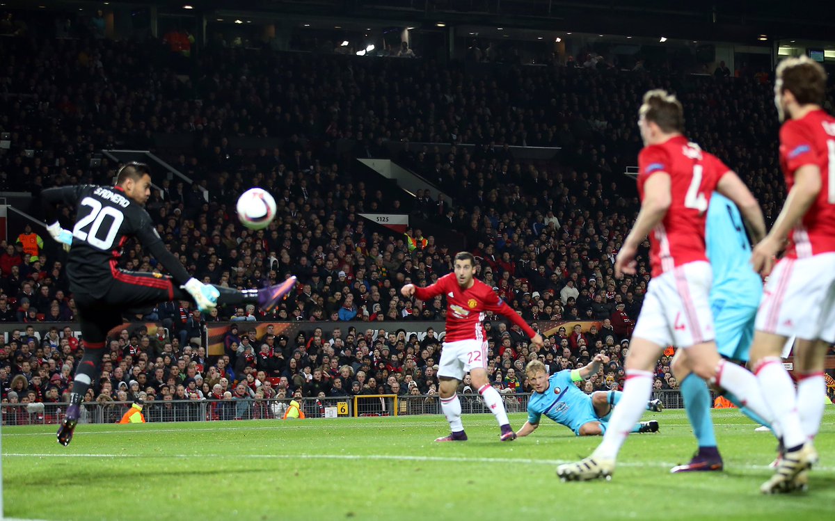 Feyenoord's tweet photo. De samenvatting van het duel op Old Trafford:
🎥 https://t.co/kQAHytZxzk
#MUFCFEY #Feyenoord https://t.co/IQDgx5Tj6N