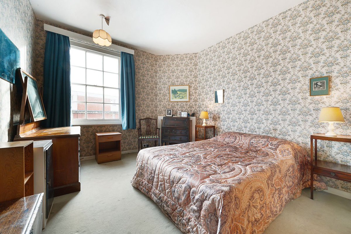 JDWandCoChelsea's tweet photo. #fridayfixup Refurbishment oportunity 2 bed flat in Thurloe Court, located on the Fulham road #Chelsea https://t.co/4RIuzQ5z2U #JDWChelsea https://t.co/0xtUolzgvE