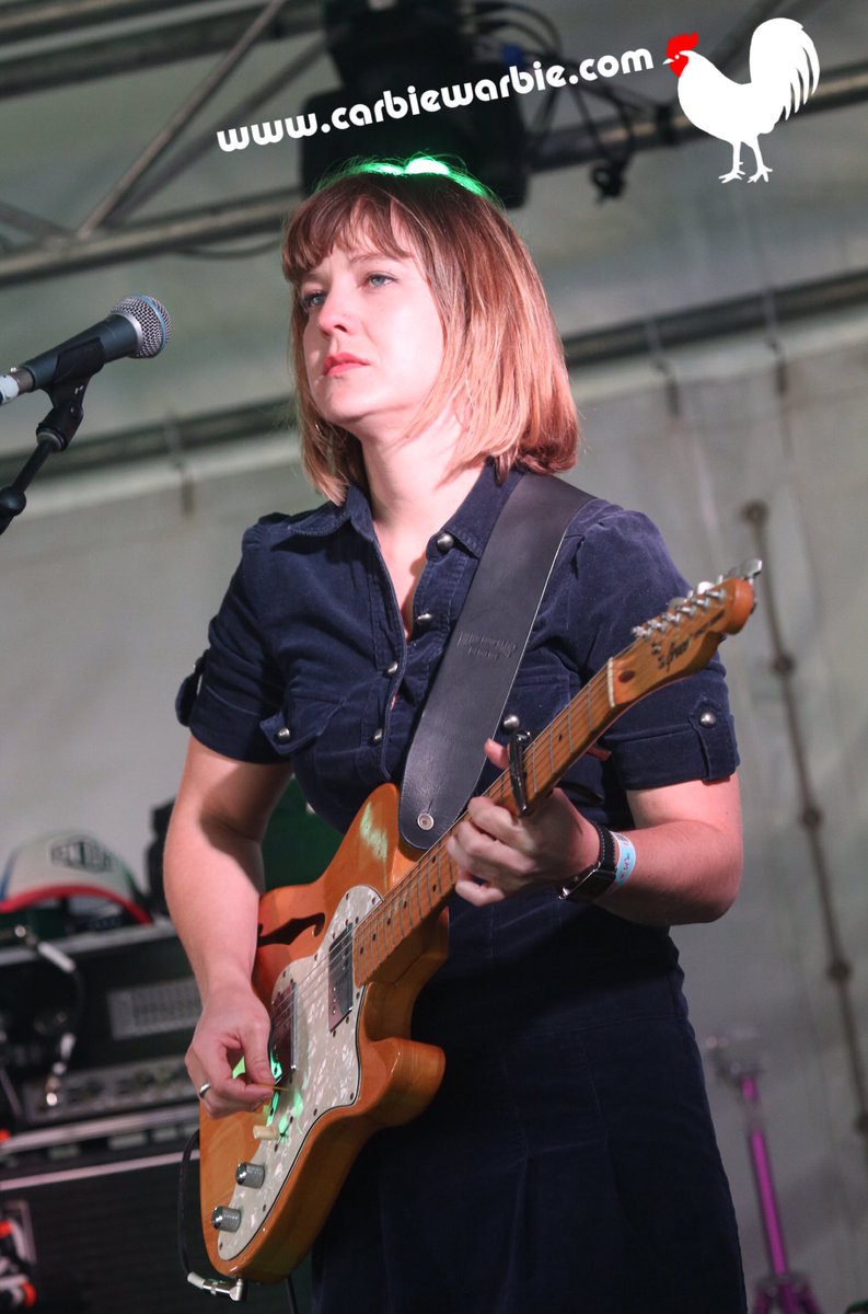 CarbieWarbie's tweet photo. @LizStringerAU live right now at @QueenscliffFest. #QMF2016 ๐ตโค๏ธ๐ฆ๐บโก๏ธ๐ https://t.co/b9o0hzwy74