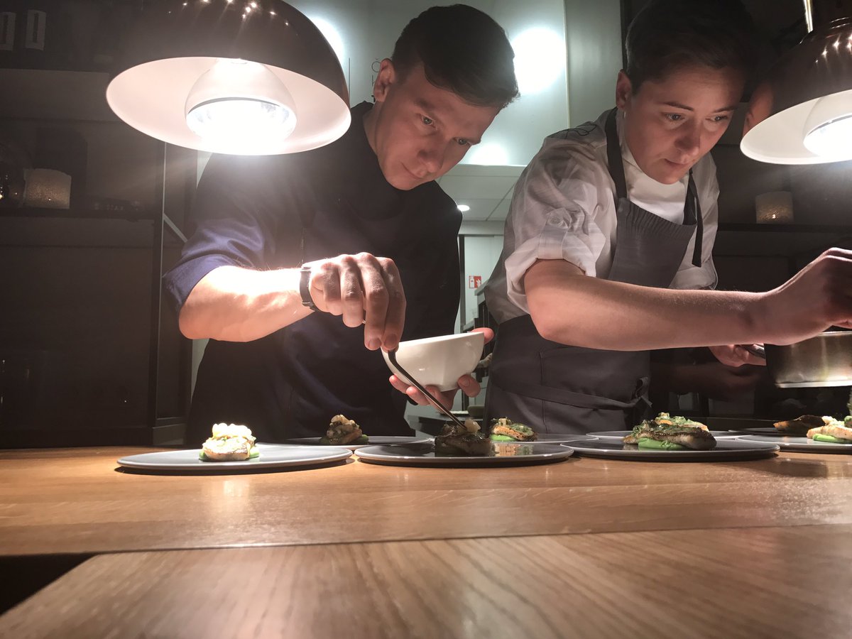 Ugne_Bakes's tweet photo. Dinner at renowned in #Lithuania restaurant- #Dublis great food,innovative chef #Vilnius #food #dinner https://t.co/rfYEpdBumk