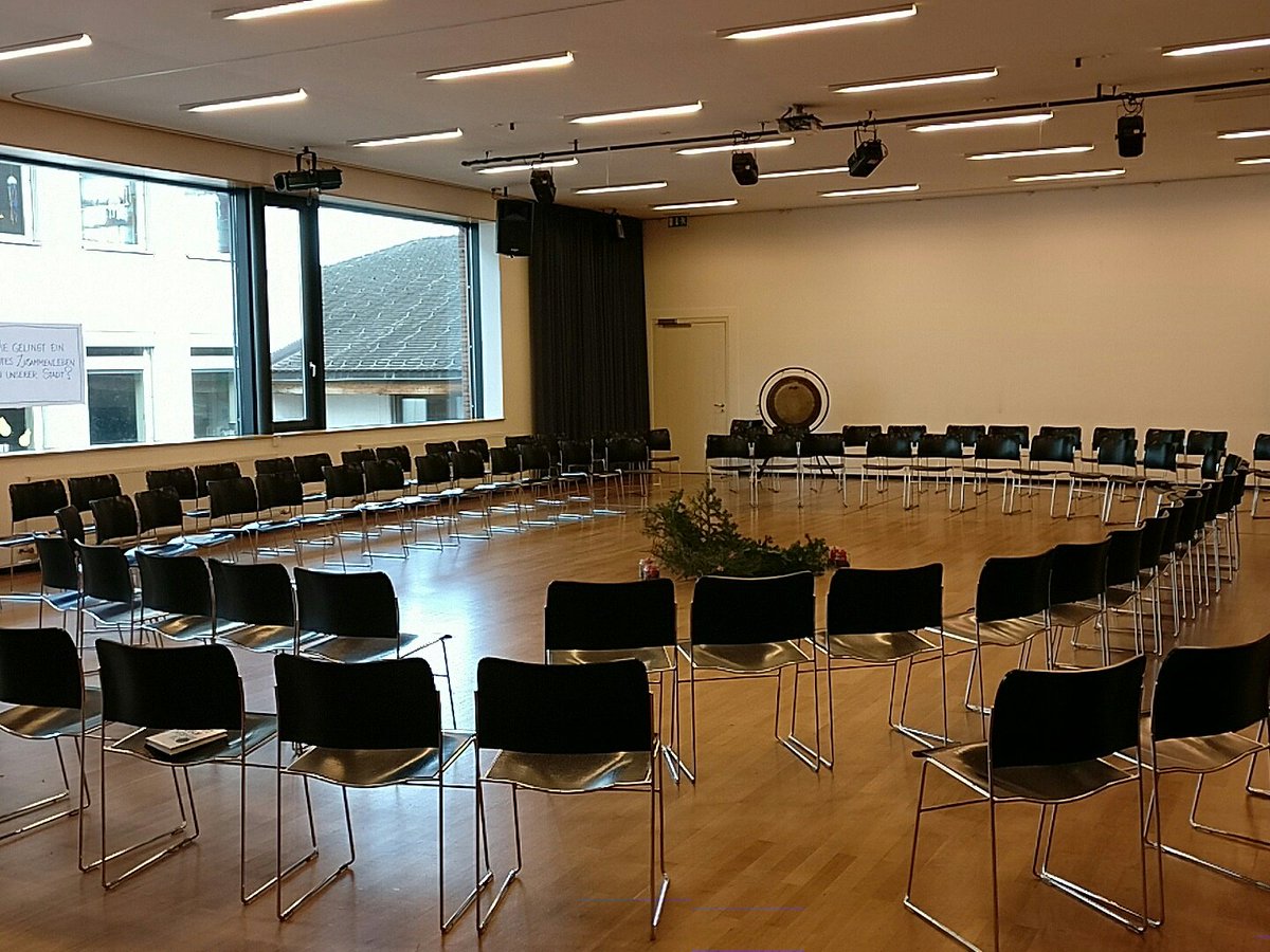 AssistSocCap's tweet photo. The calm before the storm #SCWF2016 #Learningvillage https://t.co/kM1gnsFLhE