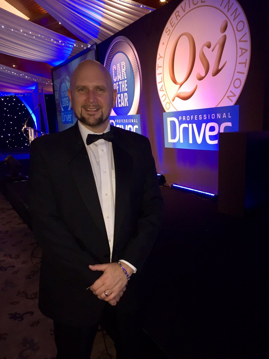 carwriteups's tweet photo. Great to be at the @prodrivermag #CarOfTheYear #QSiAwards last night - Winner: @BMW_UK #730Ld #BMW Congratulations! @PureBmw @LaurenPrema https://t.co/yddpIcItSu