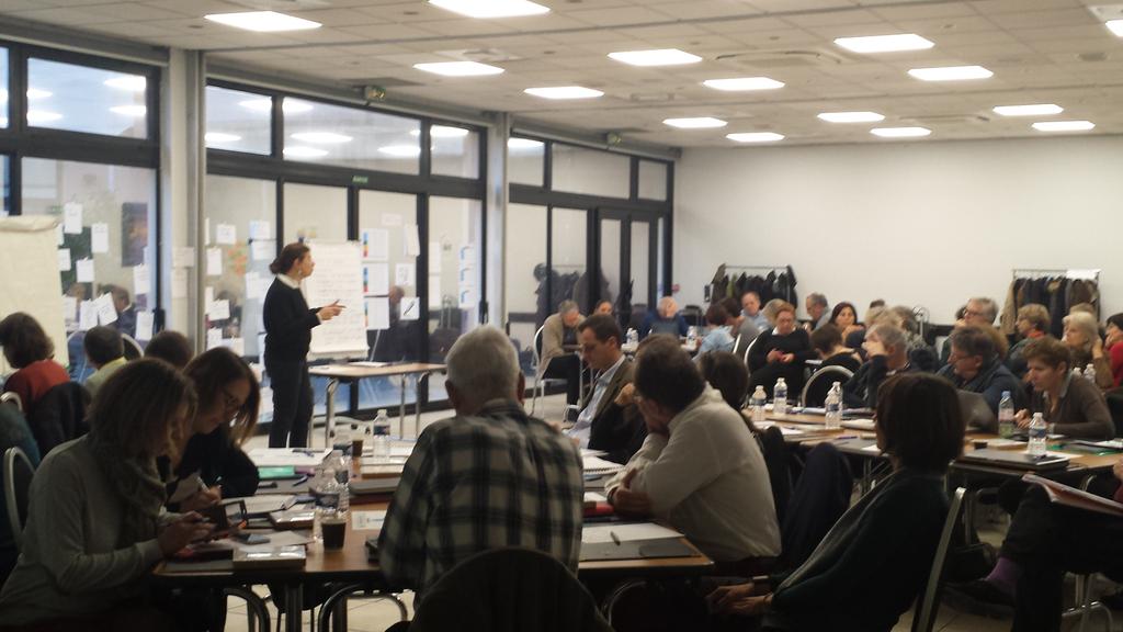 heleneduclosESS's tweet photo. Être passeur, la clé de l' #utilitesociale des Cités @caritasfrance avec #GREUS @fasse_icp https://t.co/XoFQ2v1BeR