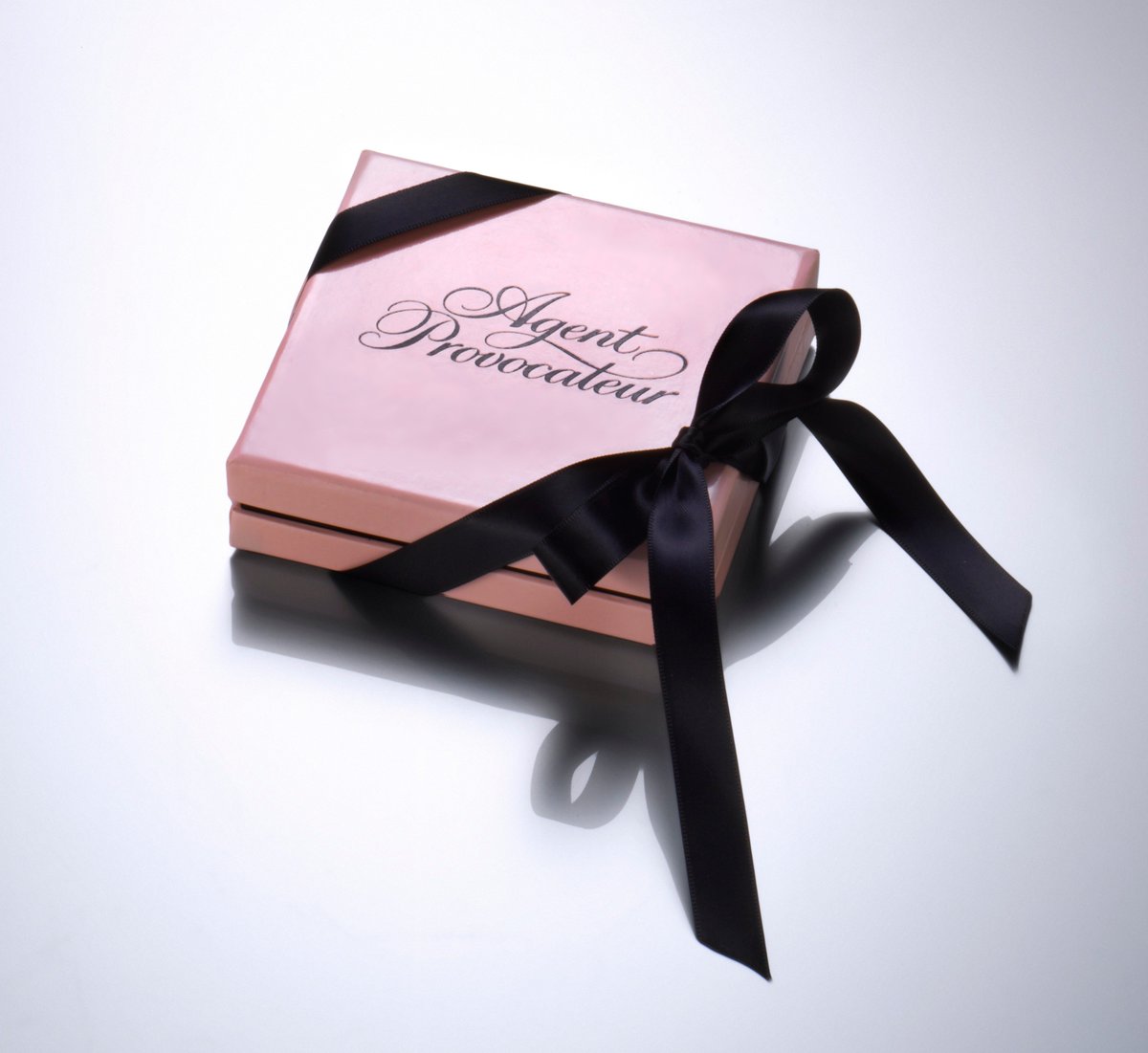 Agent Provocateur on Twitter: "Take the guesswork out of gift giving and let her choose the lingerie she loves an #AgentProvocateur Gift Card https://t.co/PWI9G4n5ib. https://t.co/dPCqMYS1os" / Twitter
