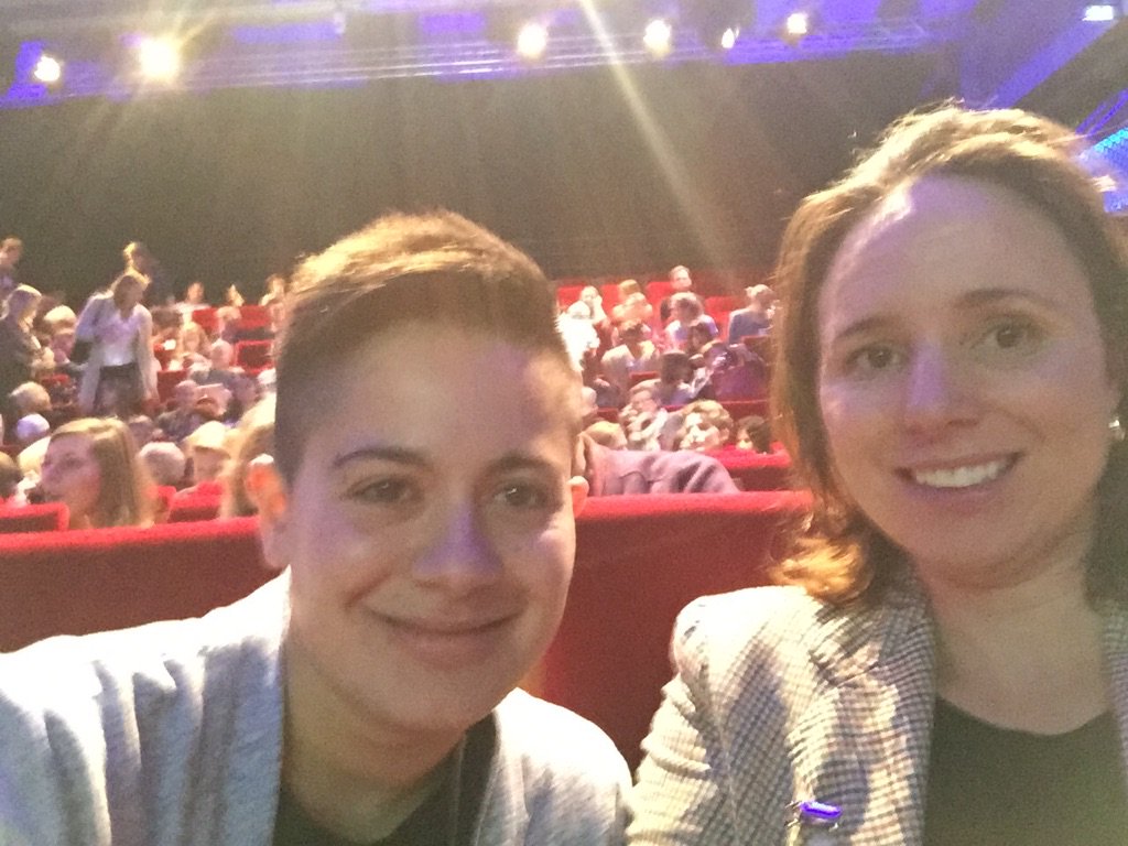 LonGenug's tweet photo. En front row met de andere genomineerden @mctsamuel @nvvsnl #smp2016 https://t.co/iRYB7jMP9J