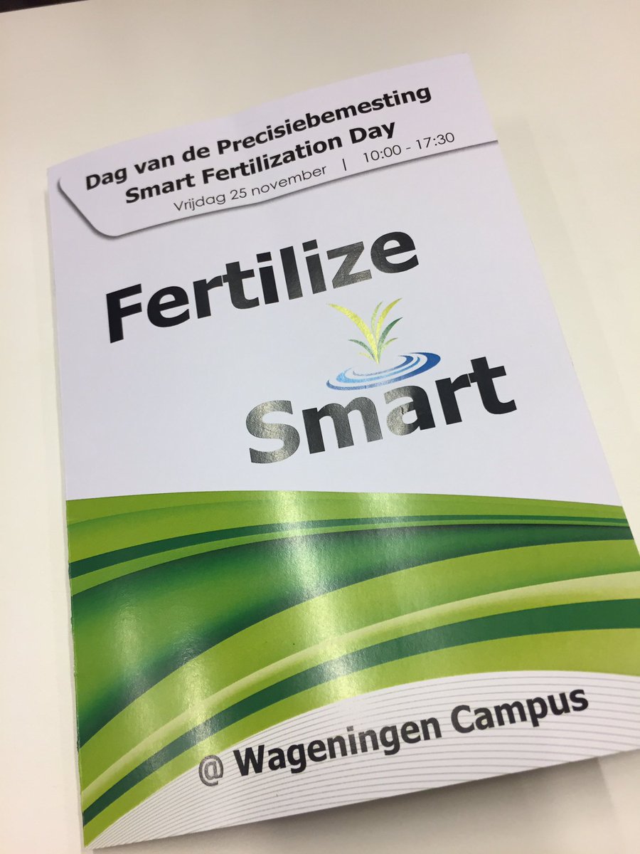 henkdevlieger's tweet photo. Collega Randy Wilbrink geeft een pitch over TT+ op de dag van de precisiebemesting. #innovatie #smartfertilization @iperen_nl https://t.co/Y4WXqWBPQh