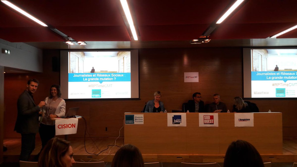 CisionFrance's tweet photo. #RPTimeCMT C'est parti pour le débat " Journalistes et Réseaux sociaux" à retrouver en live sur Facebook https://t.co/tdER5CkCRb https://t.co/gaFi1RbQzt