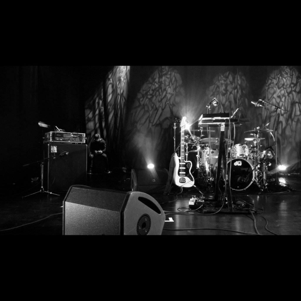 antoninrubatat's tweet photo. Chouettes moments à Toulouse avec @eddydepretto en ouverture pour #Cocoon https://t.co/ySZ4Jeeca5