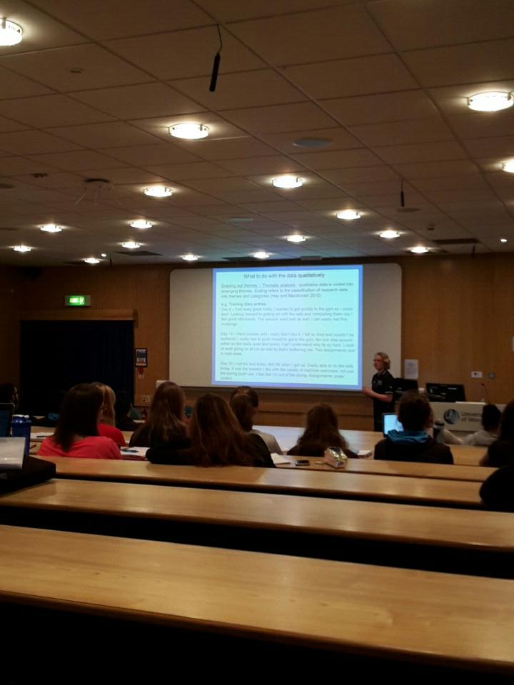 west_jules's tweet photo. Qualitative data analysis with sport science 1st yr for their challenge data @geberagirl @ClareRhoden @DrTomCullen #SPRT1021 https://t.co/8CE90rt5To