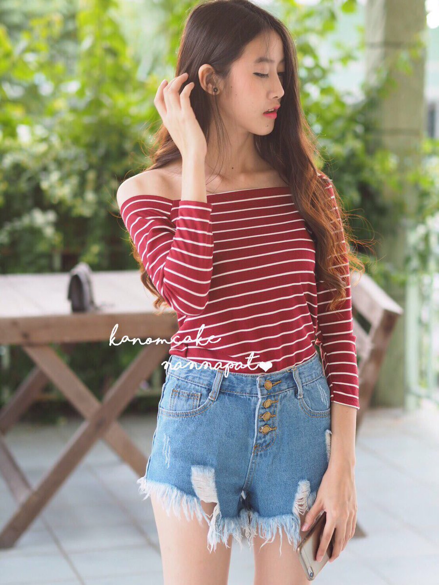 chomchomccn's tweet photo. Sale 💕ปาดไหล่ลายริ้ว งานสวยยย
สีแดง เทา  170฿ 📦40/60 https://t.co/XJ5WTclGNG