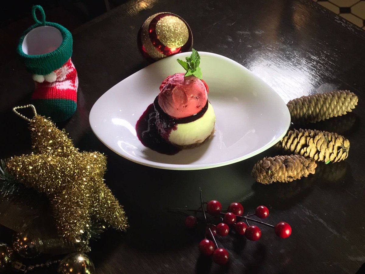 LondonHouseHK's tweet photo. One month left until Christmas! 
Dessert of the Day: Cheesecake - Blueberry compote and raspberry sorbet #LondonHouseHK https://t.co/qZRE8PHvov