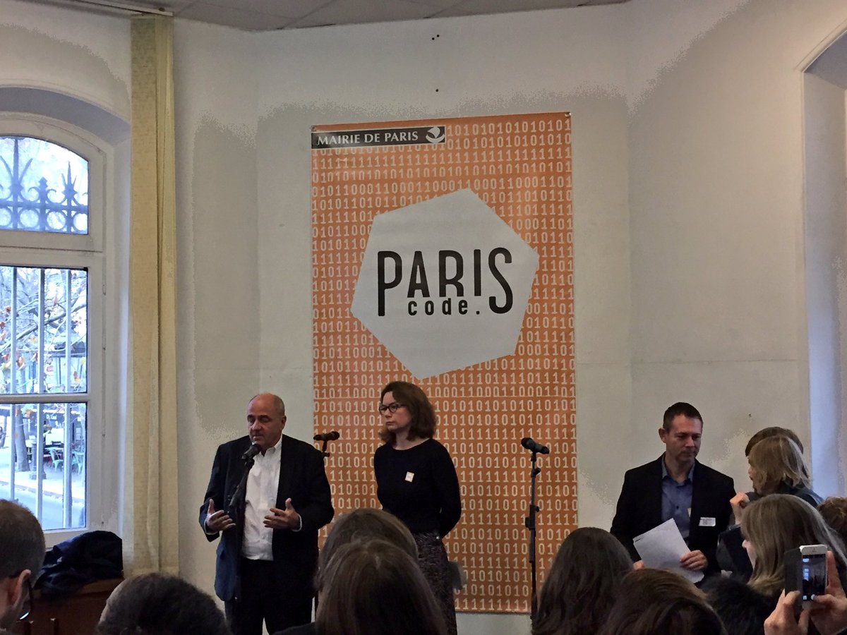S_Le_Roux's tweet photo. On célèbre les lauréats de @Paris_code à @Les_Canaux ! #CodePourTous https://t.co/coIHHZQCek
