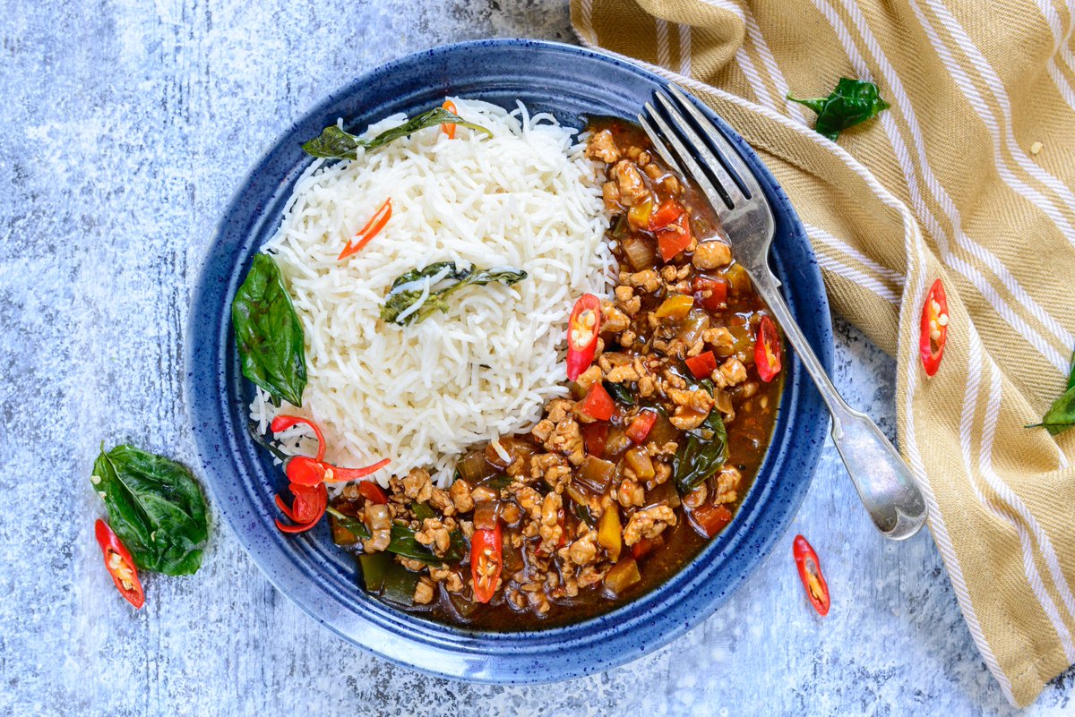 EatfreshIN's tweet photo. Introducing 'Classic Minced Chicken Hot Basil with Herb Rice' on our menu today! #food #thaifood #ordernow https://t.co/Fa0sMYiCmB