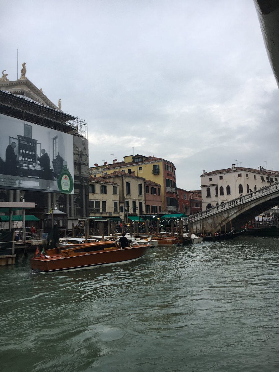 BWards27's tweet photo. Happy Thanksgiving from Venice! https://t.co/O23JT38ztR