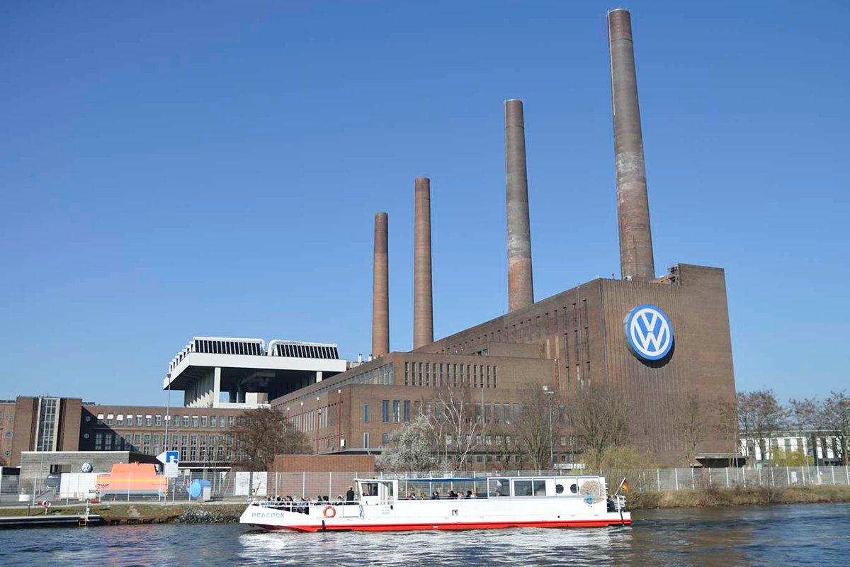 Volkswagen Japan Twitter પર アウトシュタットの魅力をご紹介 Youtubeクリエイターのkazuさんが ドイツ本社にあるクルマのテーマパーク アウトシュタット へ行き フォルクスワーゲンの規模感やモノづくりへのこだわりを紹介してくれました T Co