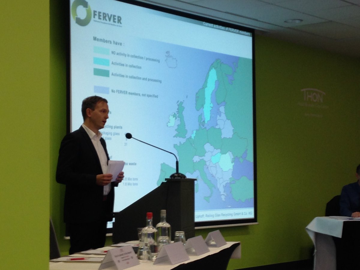 FERVEROfficial's tweet photo. Ferver members recycle 8.6 Mio tons of glass per year @ Ferver seminar #glass#recycling https://t.co/qoBjhoX6bL