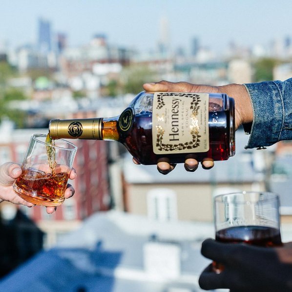 HennessyPH's tweet photo. Set the tone for the weekend. #HennessyVS #HennessyPH

Drink Responsibly. https://t.co/uN5UW3GatM