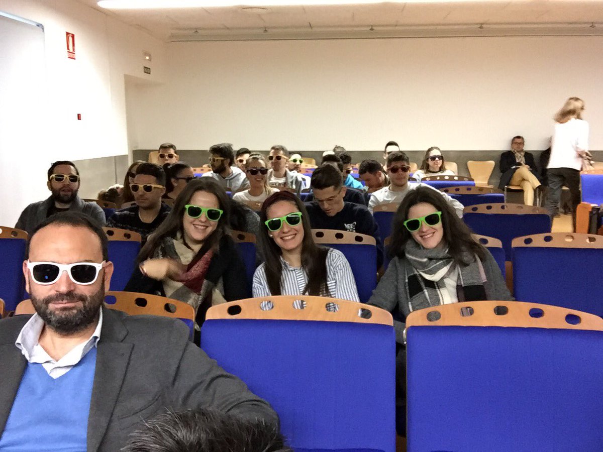 eldedesarrollo's tweet photo. Trabajando @Caromcdo @jmiguelmarcos @malaga952 @fest_uma @ForHumRRHH #ForHumLab https://t.co/4dz3erKev3