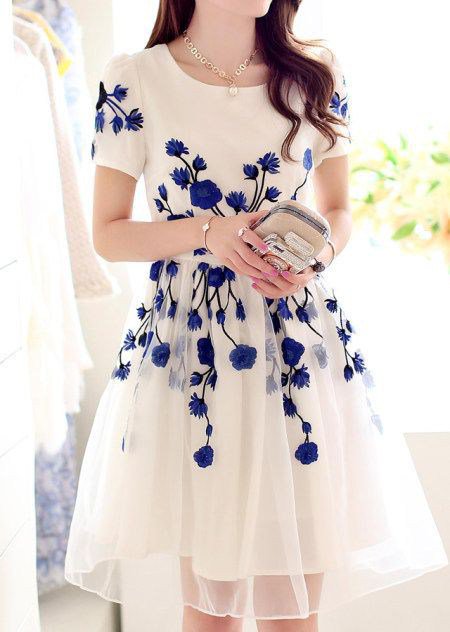 Seasonofstyl's tweet photo. Blue and White https://t.co/oETVB7QVC8 https://t.co/oDlxg0uQW9