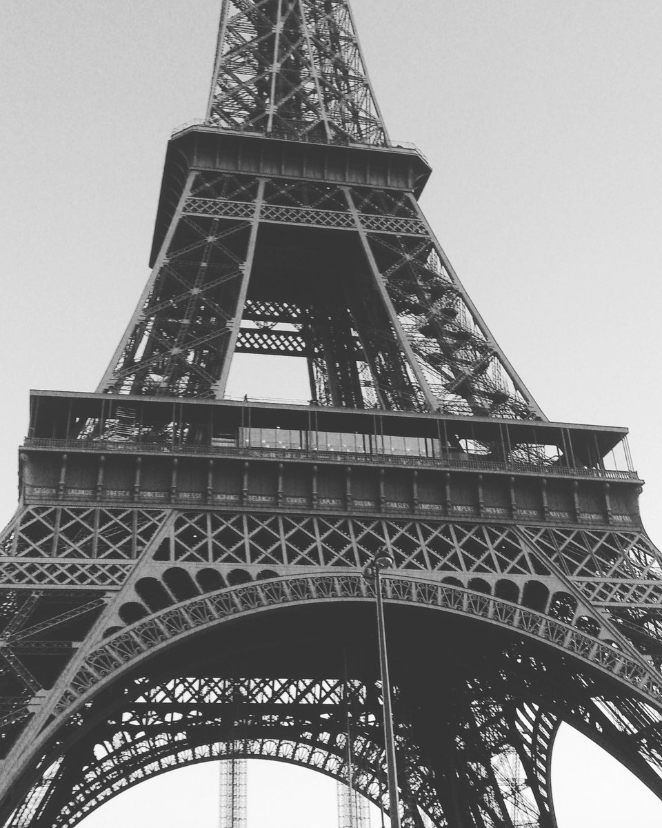 HackerofSpectre's tweet photo. ---> Paris
#Paris #BlackandWhite #Light #Art #Landscapes #Sketch #EiffelTower #Beautiful #Photo #Picture #Natural #Hackerofkrypton #HofK https://t.co/HM2R1NN5Gq