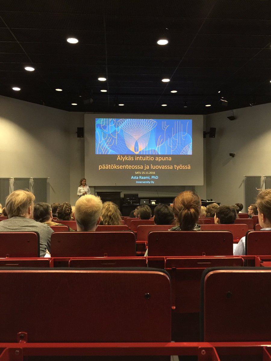 jarkko_v's tweet photo. #tuotannot2 alkamassa. mielenkiintoista ohjelmaa perjantaihin! #luovuus #intuitio #sisältö #sisällöt #content https://t.co/n0lZGRipxT