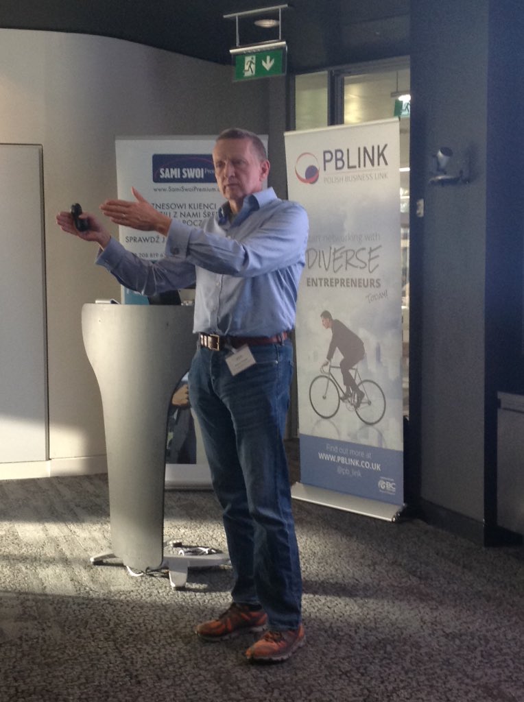 pb_link's tweet photo. Kenny Fraser @sunstonecomms 'Don't relay on theory books. Only you can determine what kind of leader you can be'. #BizForumPL https://t.co/cMhZ1eWoj5