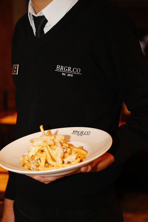 BRGRCO's tweet photo. Its Fri-Yaaaay...🍟😋❤️ https://t.co/33WIx0LTRi